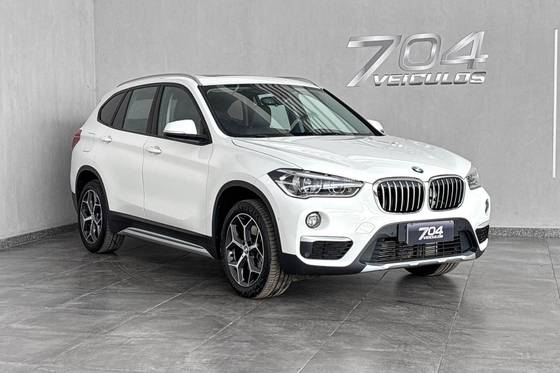BMW X1 2.0 16V TURBO ACTIVEFLEX SDRIVE20I X-LINE 4P AUTOMÁTICO BMW X1 2.0 16V TURBO ACTIVEFLEX SDRIVE20I X-LINE 4P AUTOMÁTICO